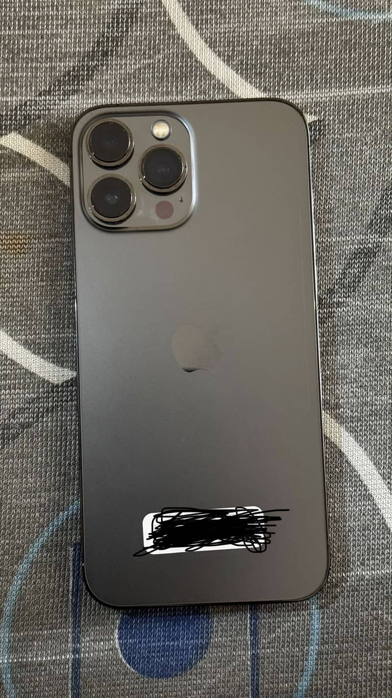 Apple iPhone 13 Pro Max 3