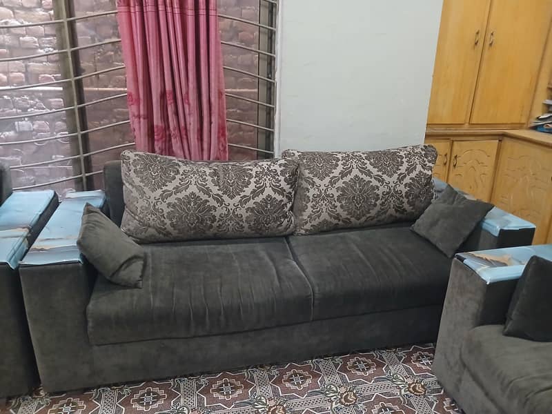 Seven seater sofa 4