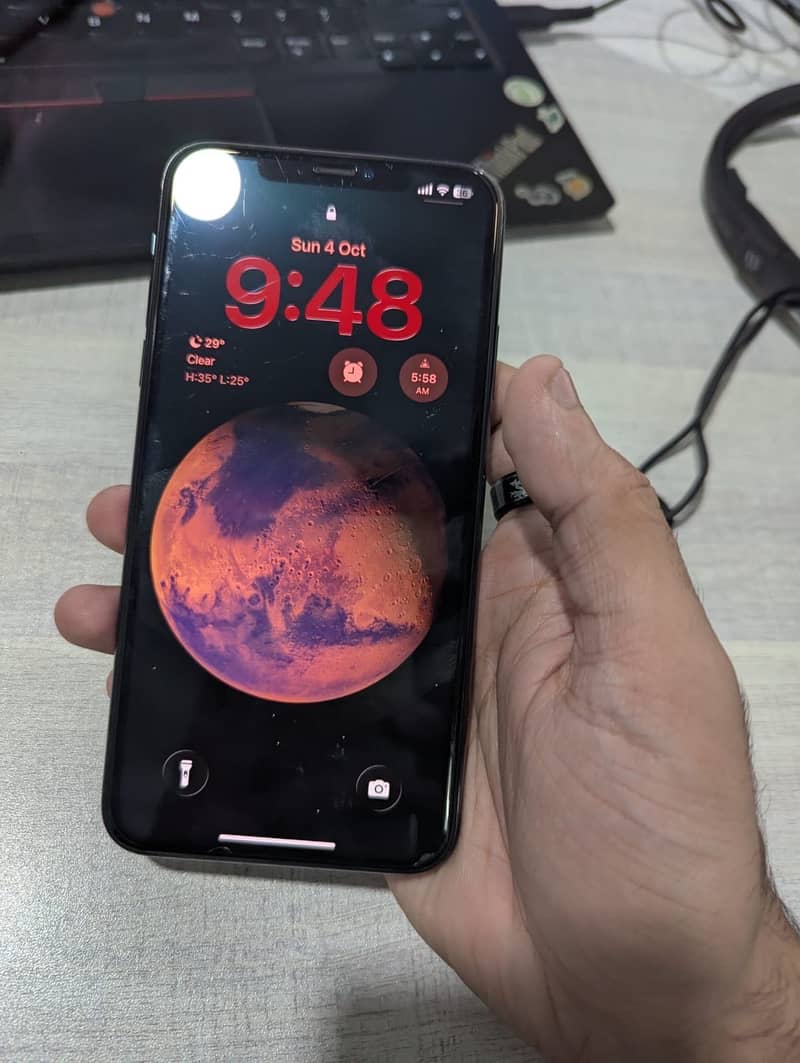 Apple iPhone 11 Pro Max 0