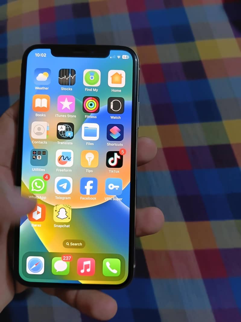 Apple iPhone X 0