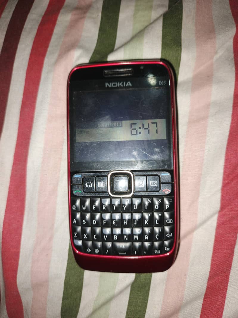 Nokia E63 0