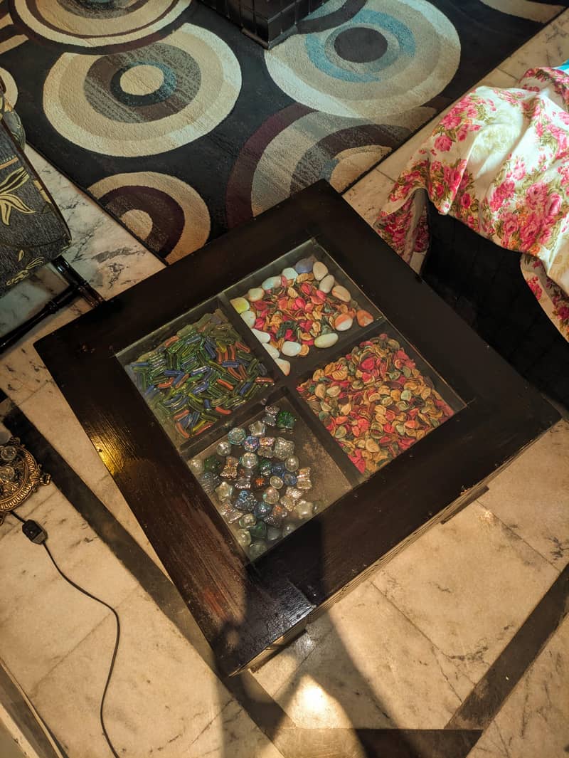 Table Set with Exhibition Window 3