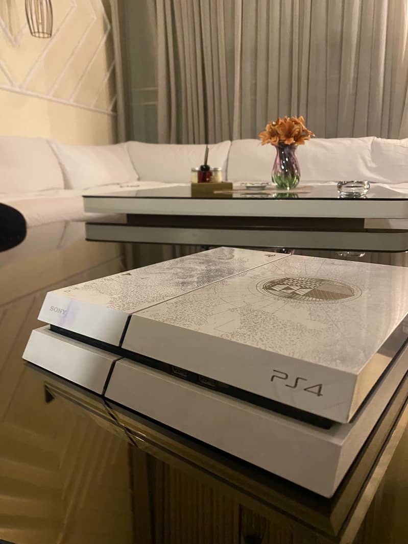 PS4 SLIM 1
