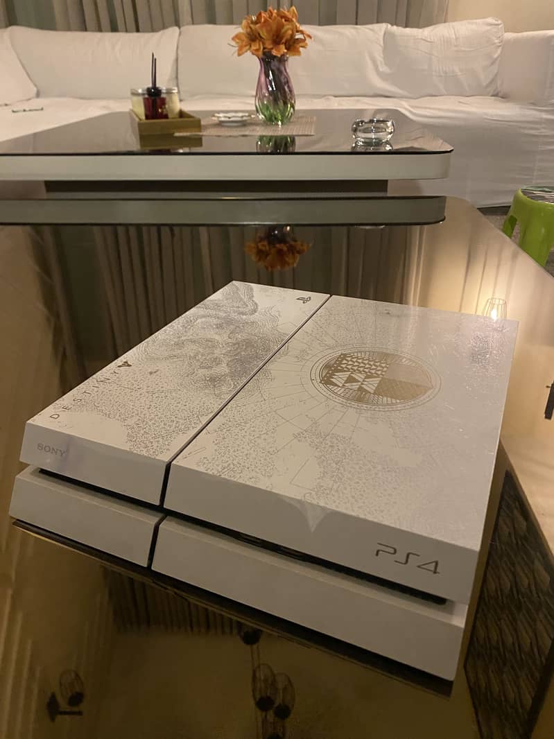 PS4 SLIM 4