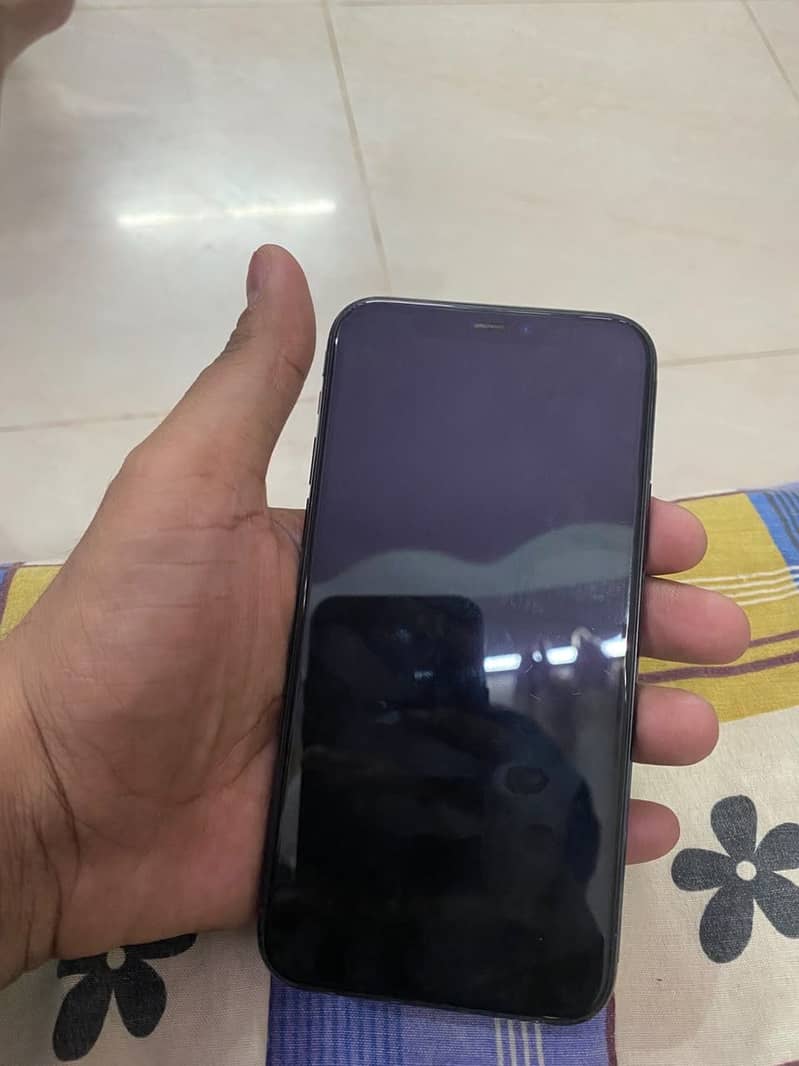 Apple iPhone 11 Pro 1