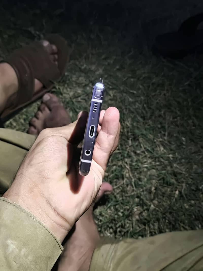 Samsung Mobile Note 9 4