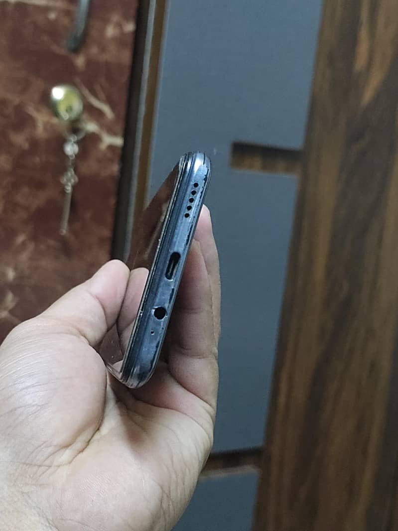 Infinix Note 8 4