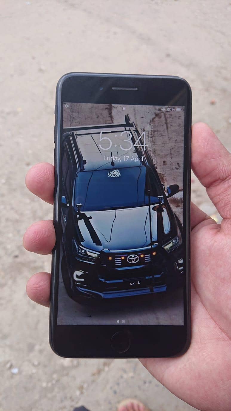 Apple iPhone 7 Plus 2