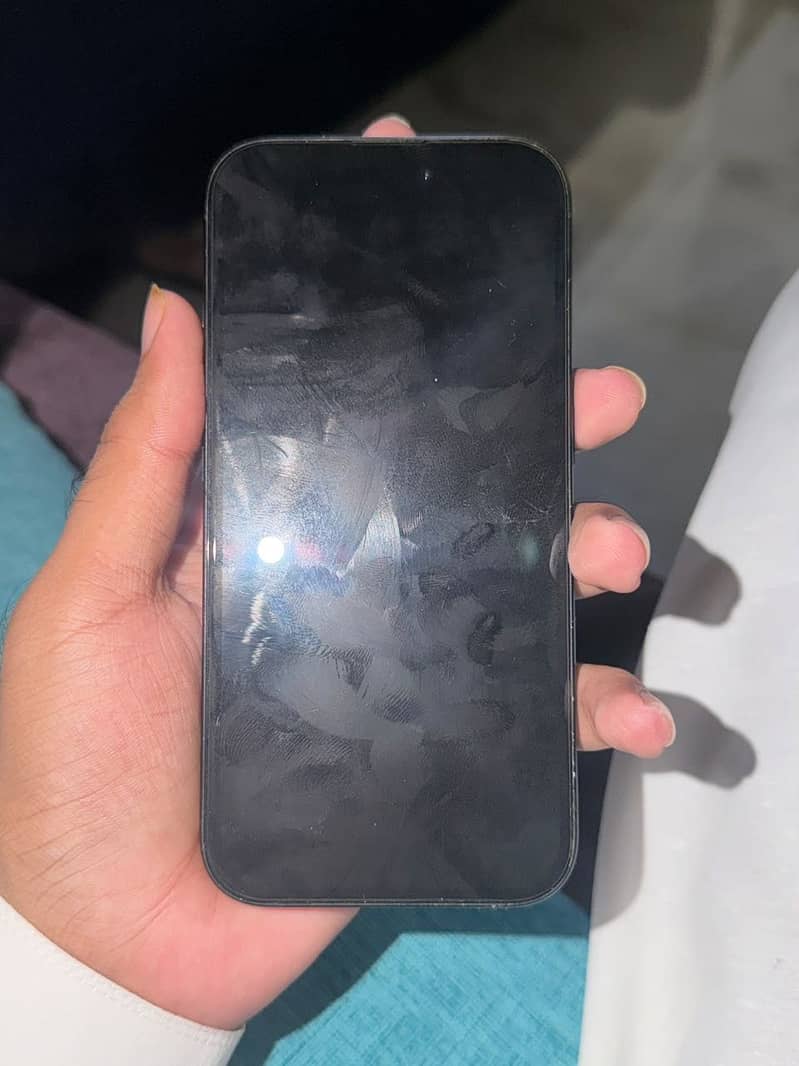 Apple iPhone 16 jv 3