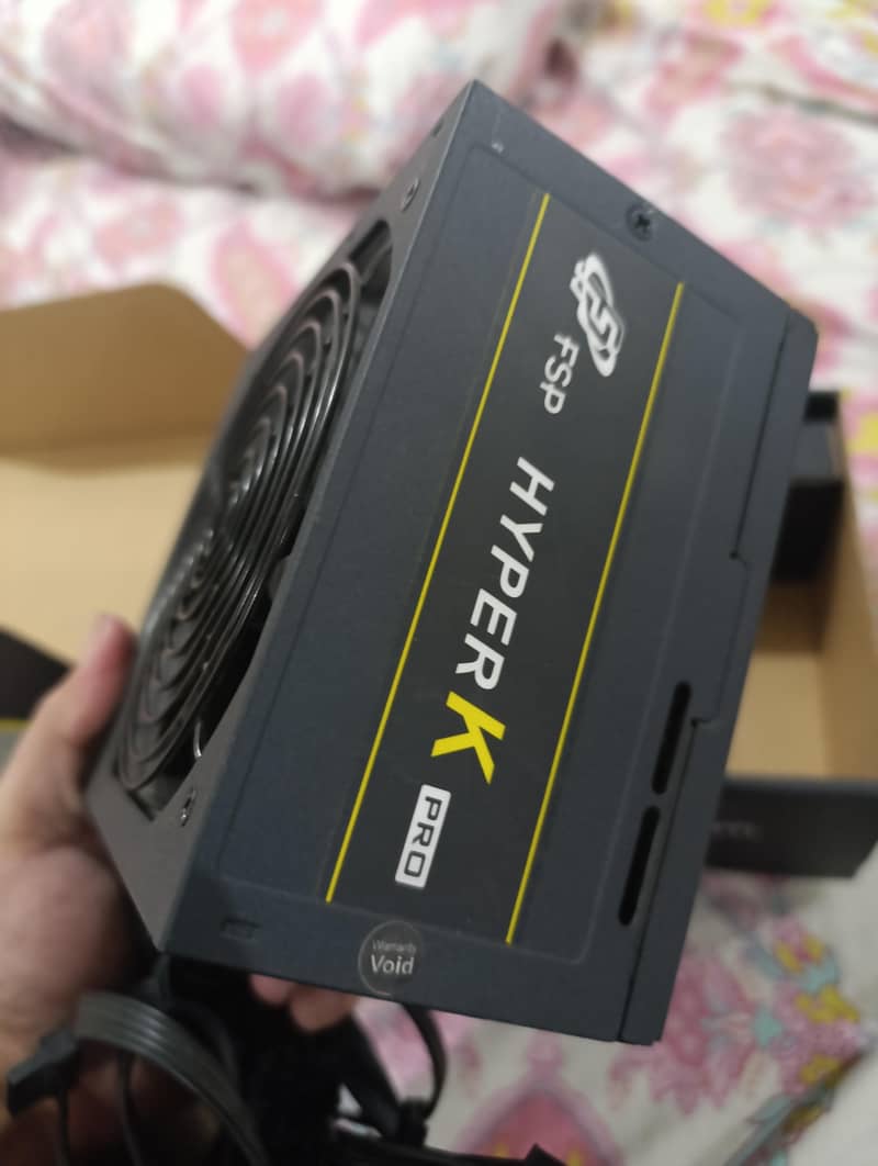 HyperK 600w 80plus power supply 3