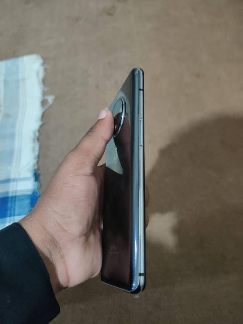 One Plus 7T 1