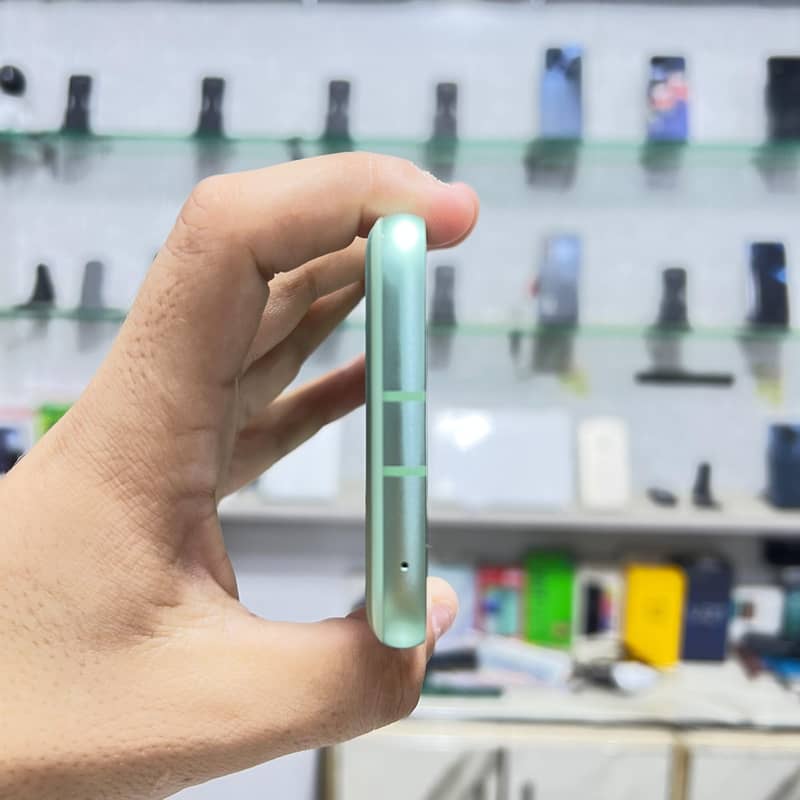 Google Pixel 8a 1