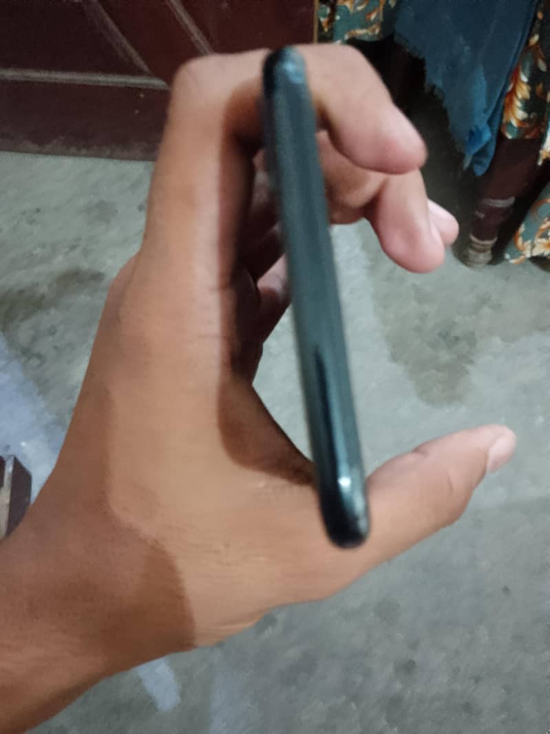 Apple iPhone 7 Plus 2