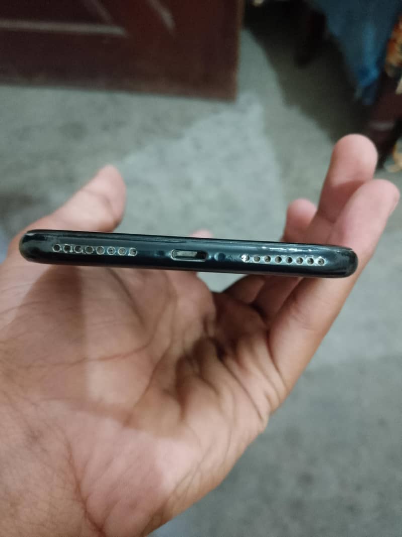 Apple iPhone 7 Plus 3