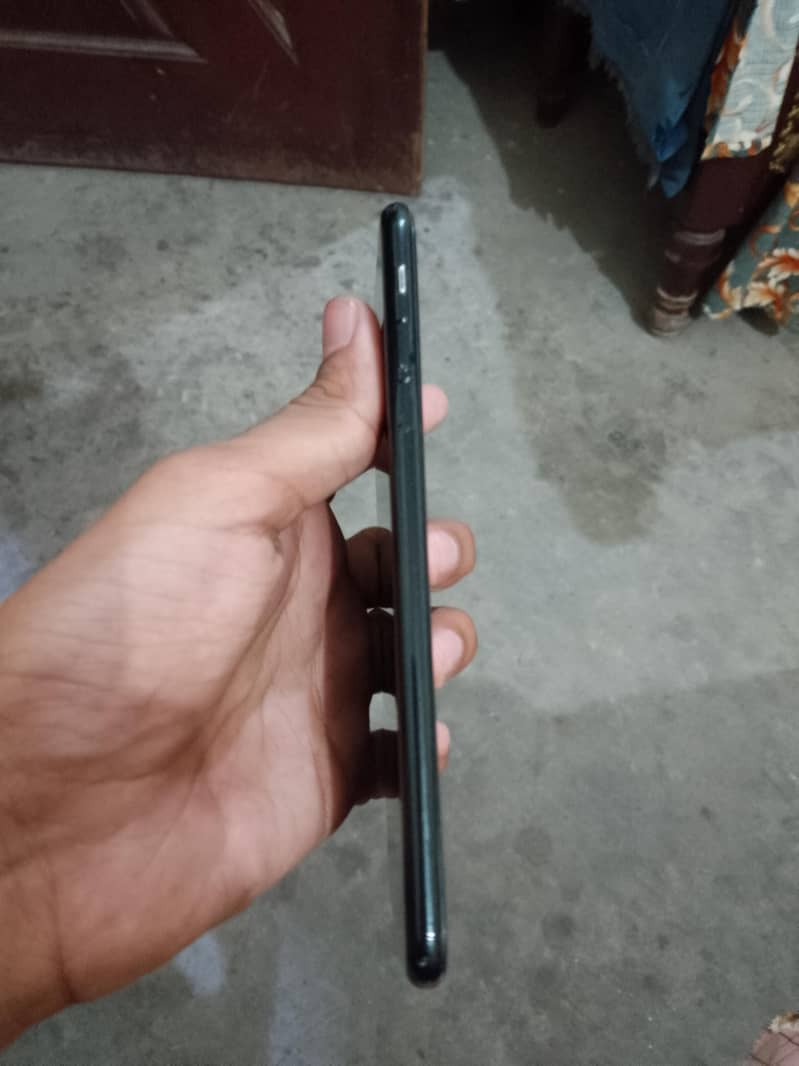 Apple iPhone 7 Plus 4