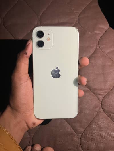 Apple iPhone 12