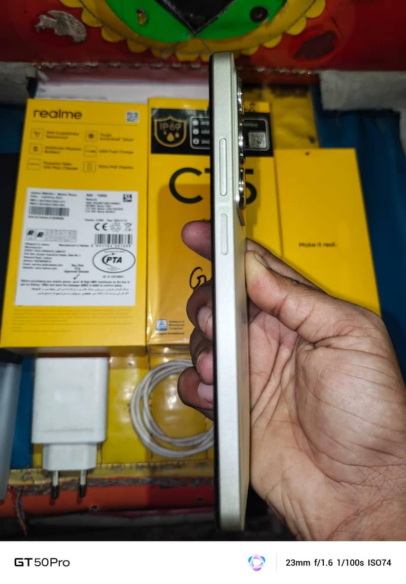 Realme C75 5