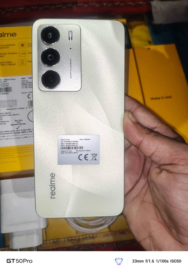 Realme C75 7