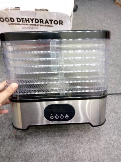 Dehydrator