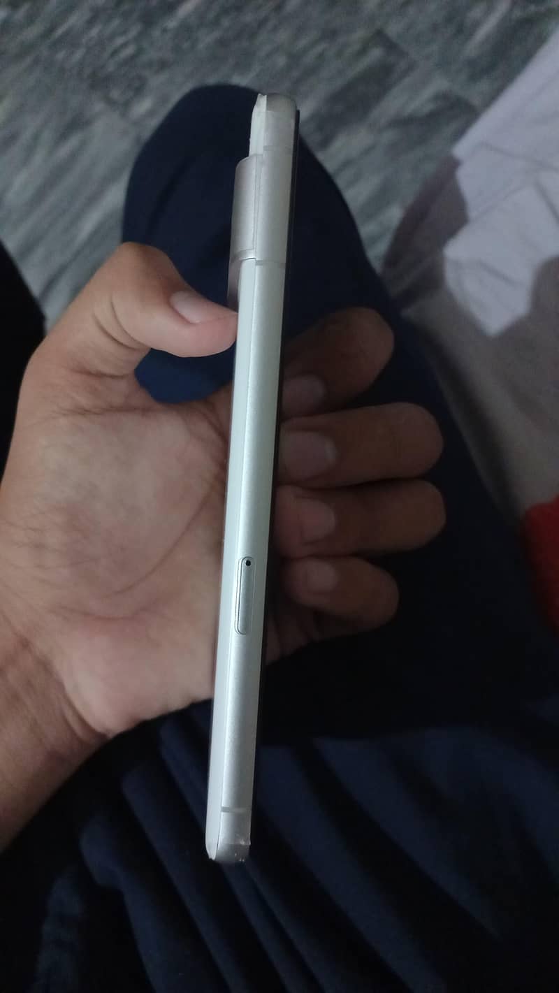 Google Pixel 7 2
