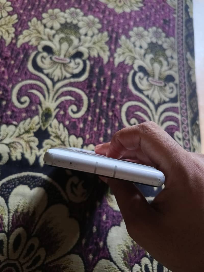 Google Pixel 7a 4