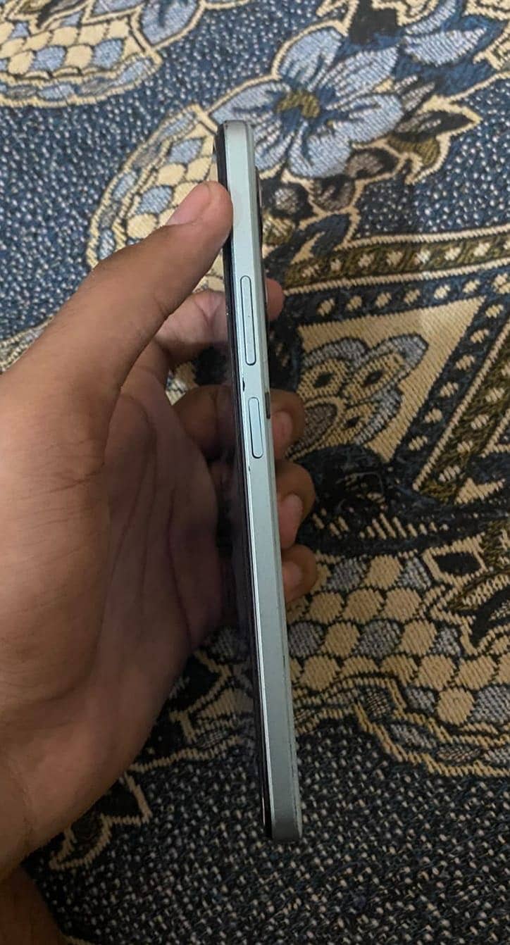 OPPO A58 1