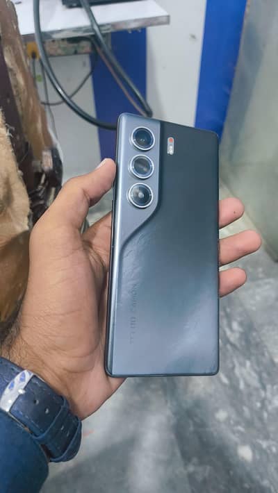 Tecno CAMON 40 Pro