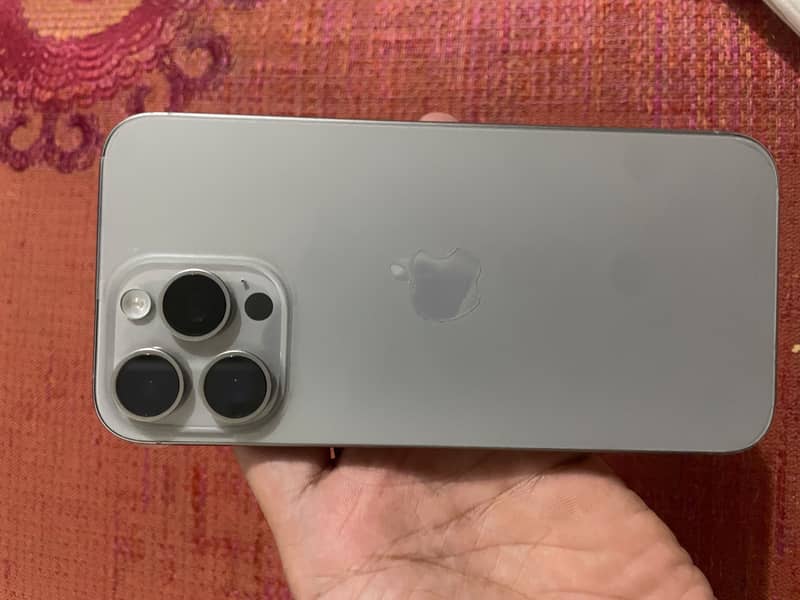 Apple iPhone 15 Pro Max 1
