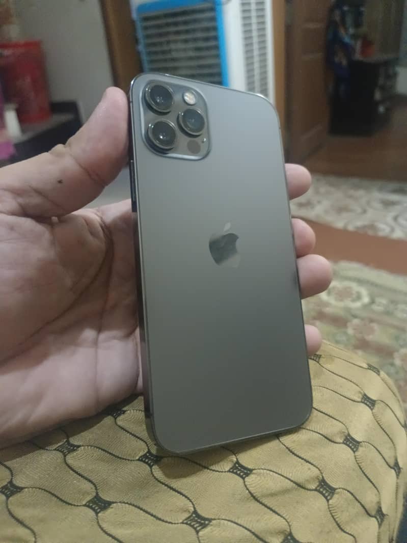 Apple iPhone 12 Pro 0