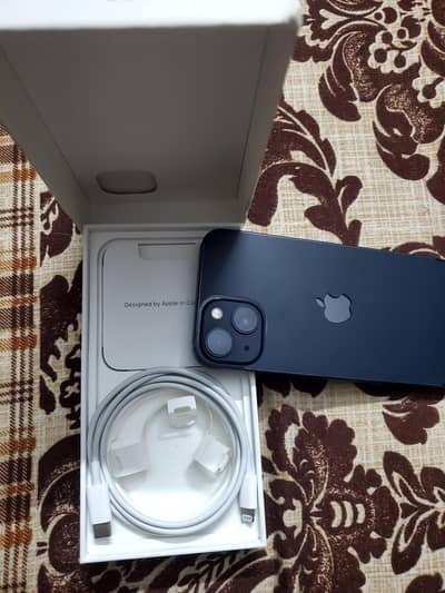 Apple iPhone 13