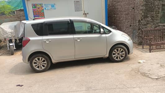 Toyota Ractis 2012