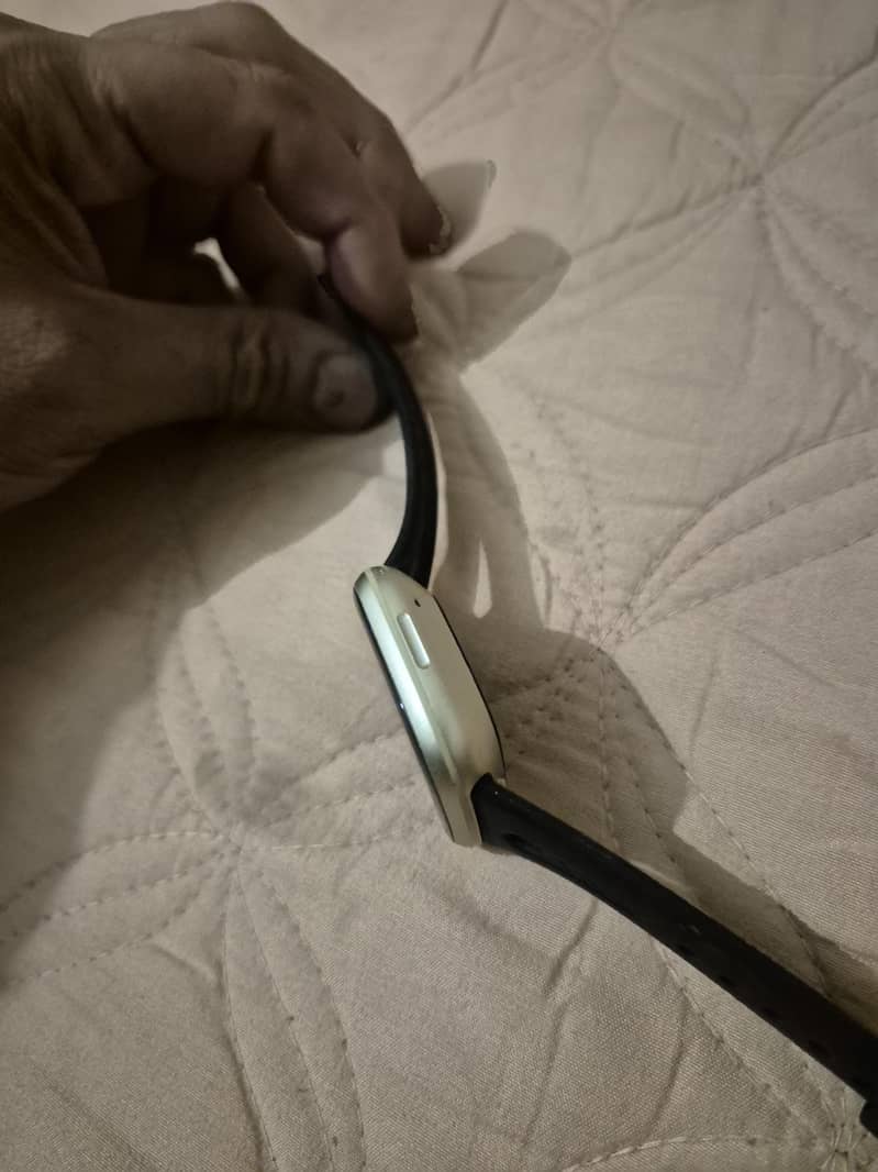 fitbit versa 3 all OK with extra strap 7