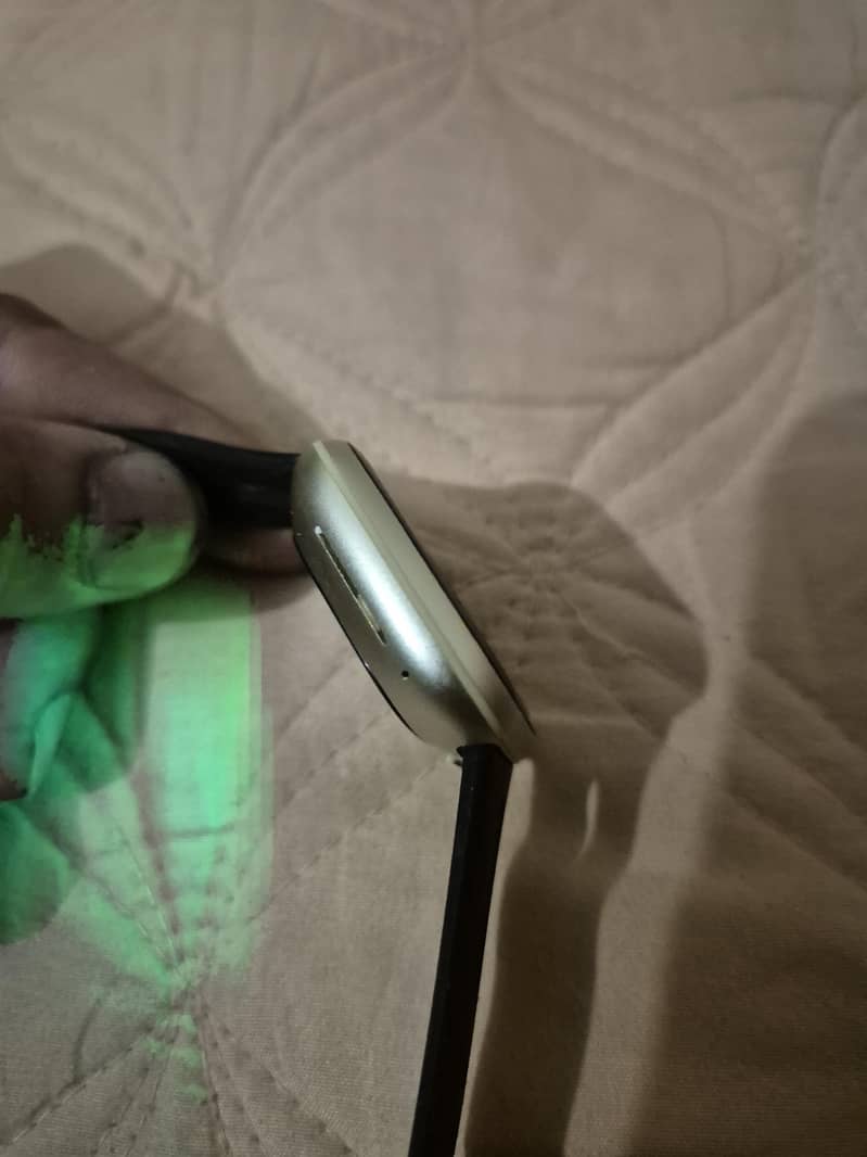 fitbit versa 3 all OK with extra strap 8