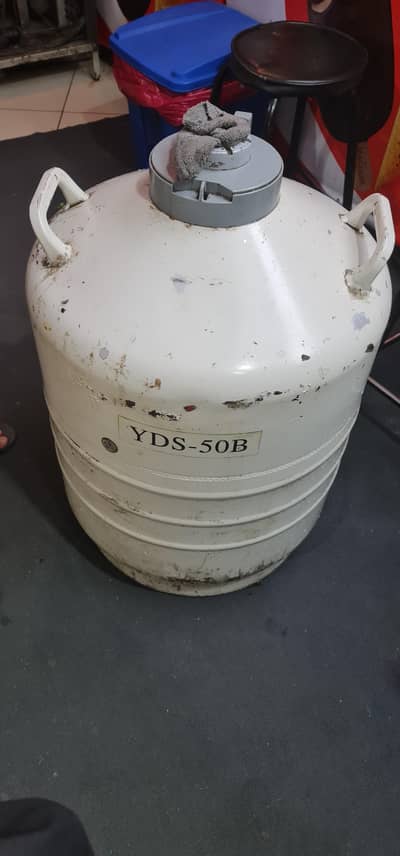 Liquid Nitrogen Container 47 Litre