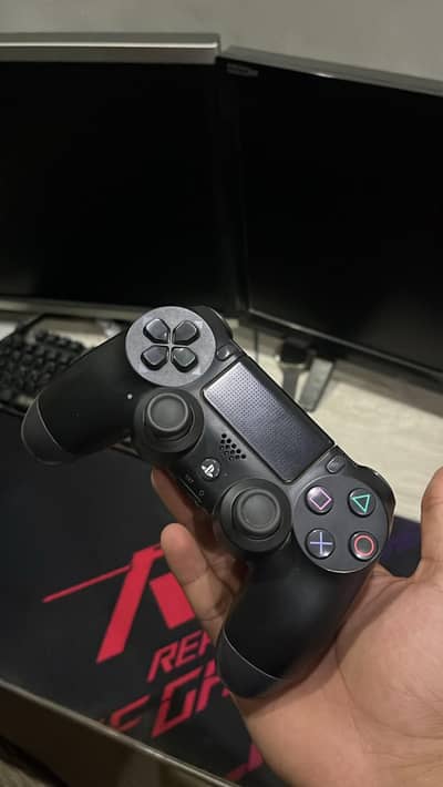 Sony PlayStation 4 DualShock 4 Wireless Controller.