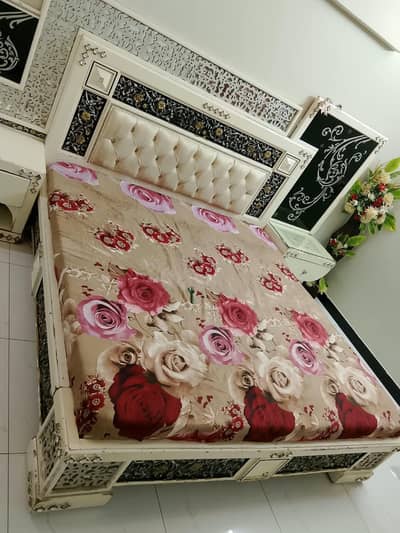 bed set for sell without almari