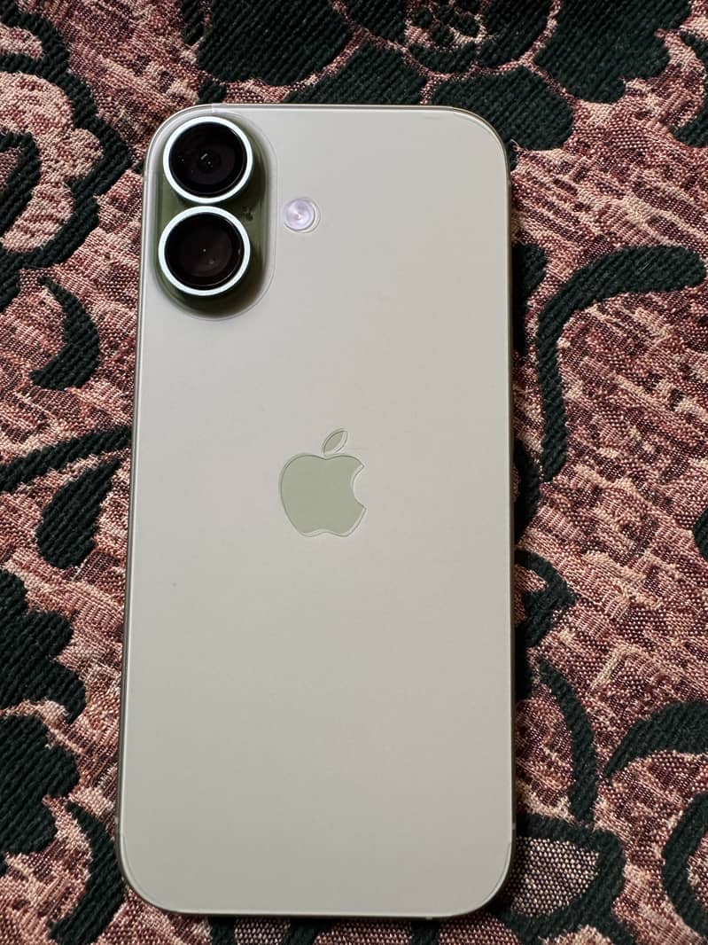 Apple iPhone 17 0
