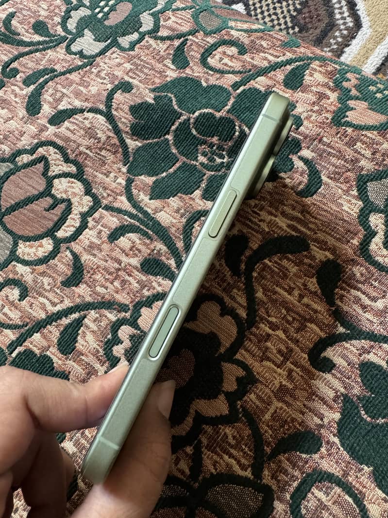 Apple iPhone 17 2