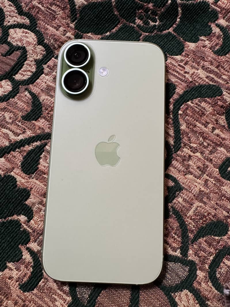 Apple iPhone 17 4