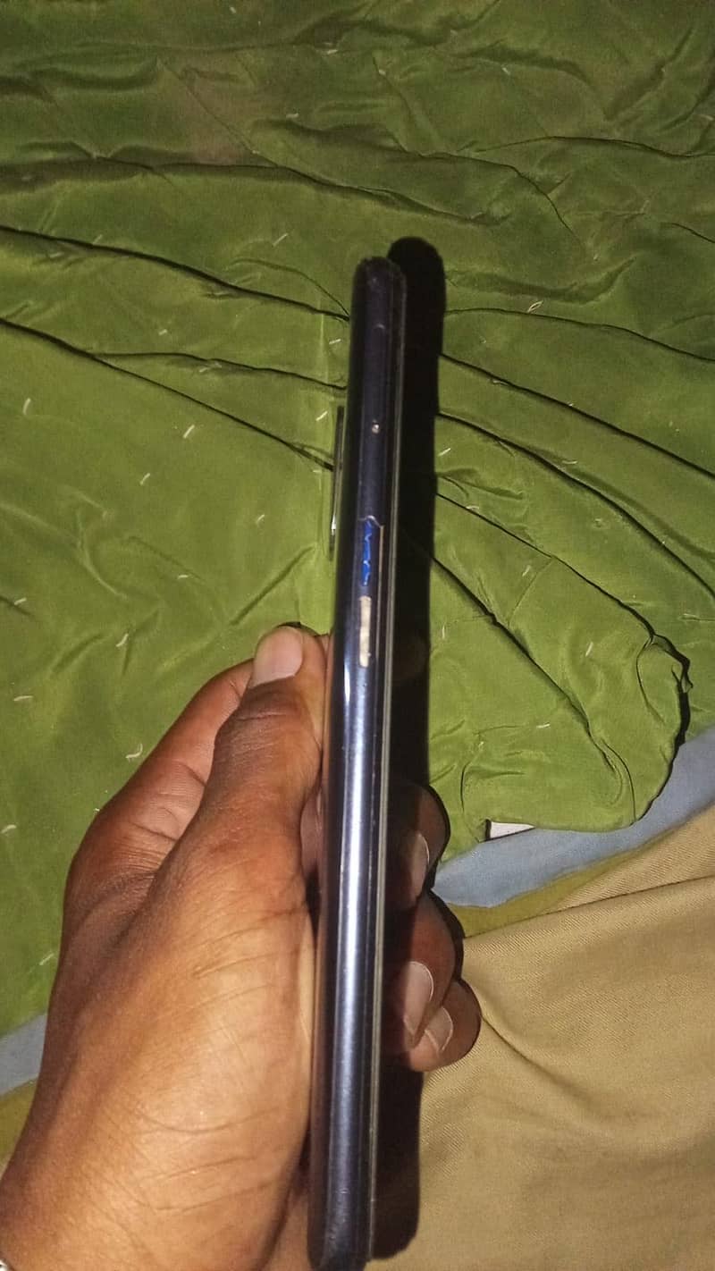 OPPO A54 4