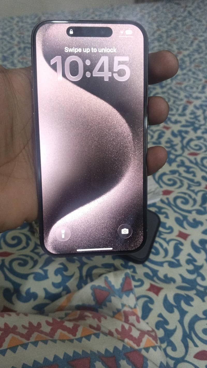 Apple iPhone 15 Pro 2