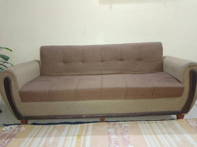 5 PCs sofa set with table 1