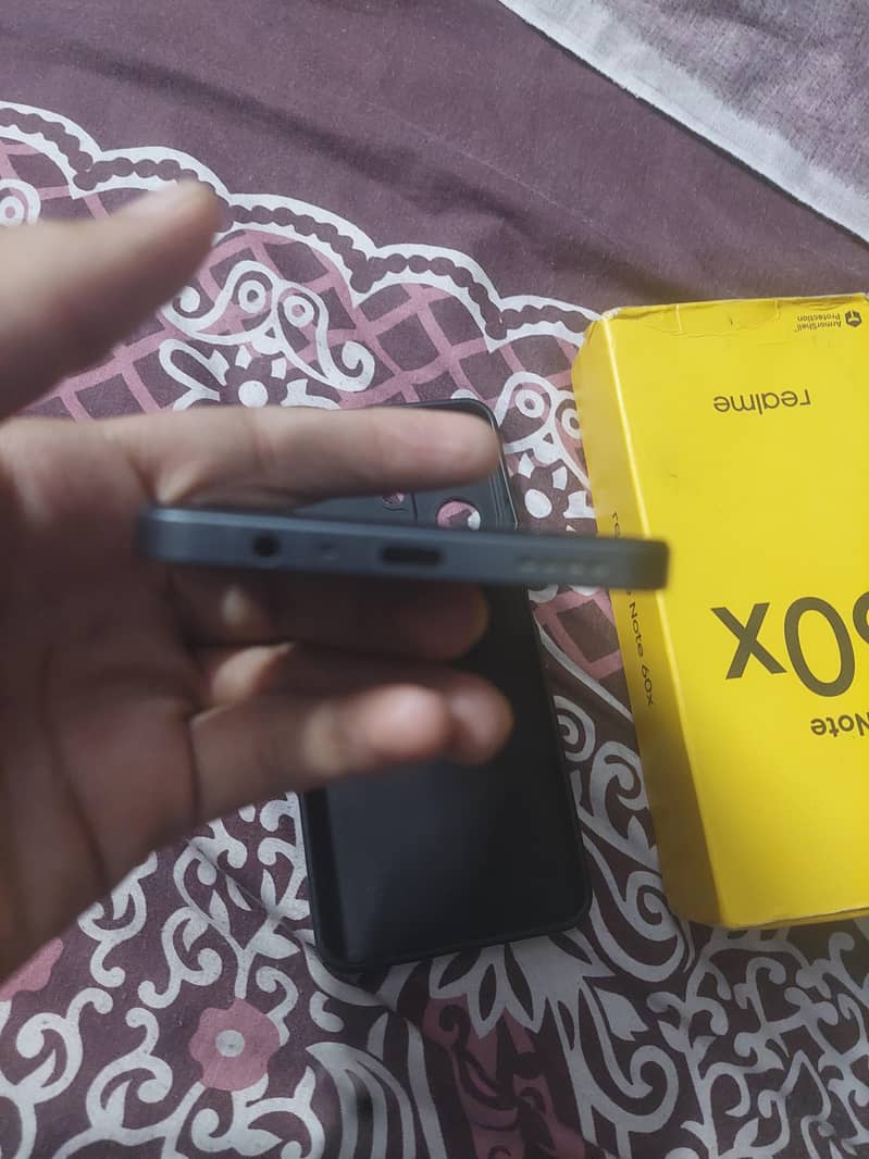Realme Note 60x 2