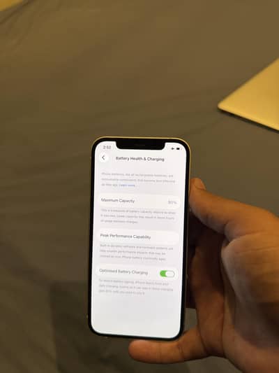 Apple iPhone 12