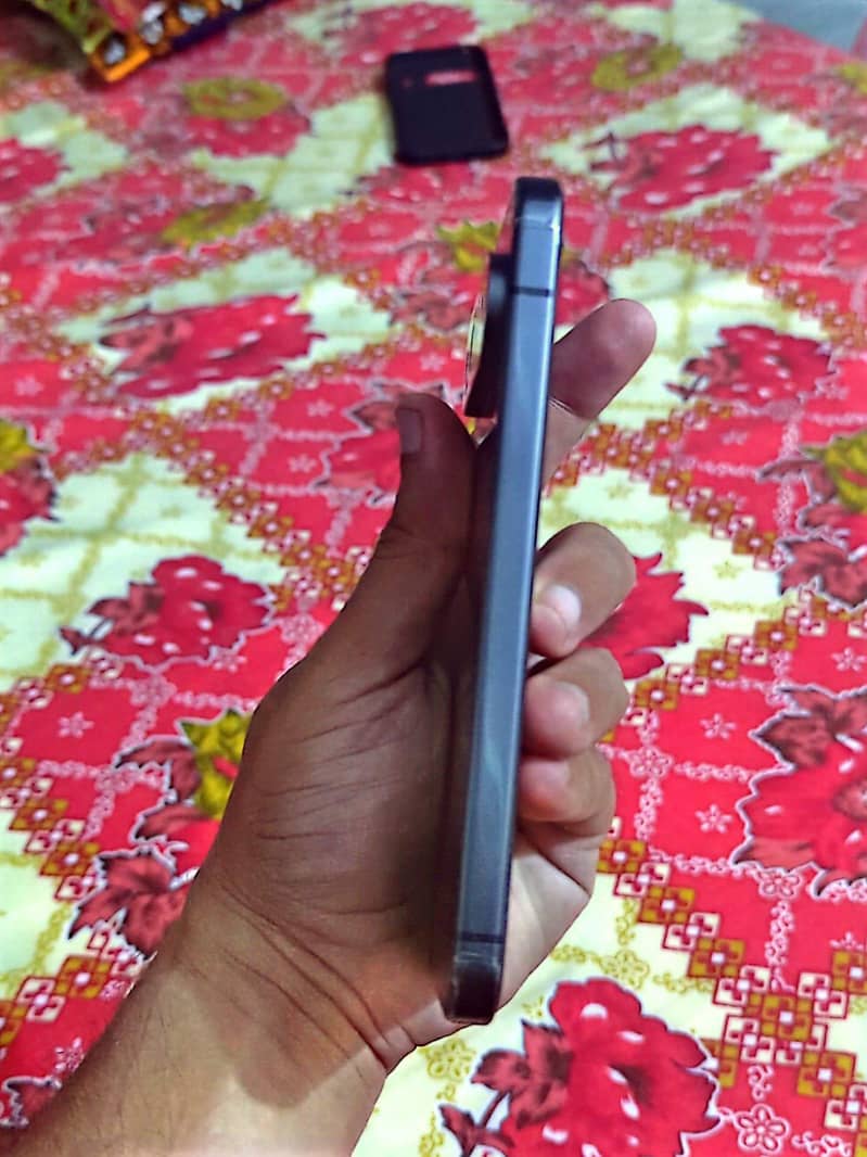 Google Pixel 9 3