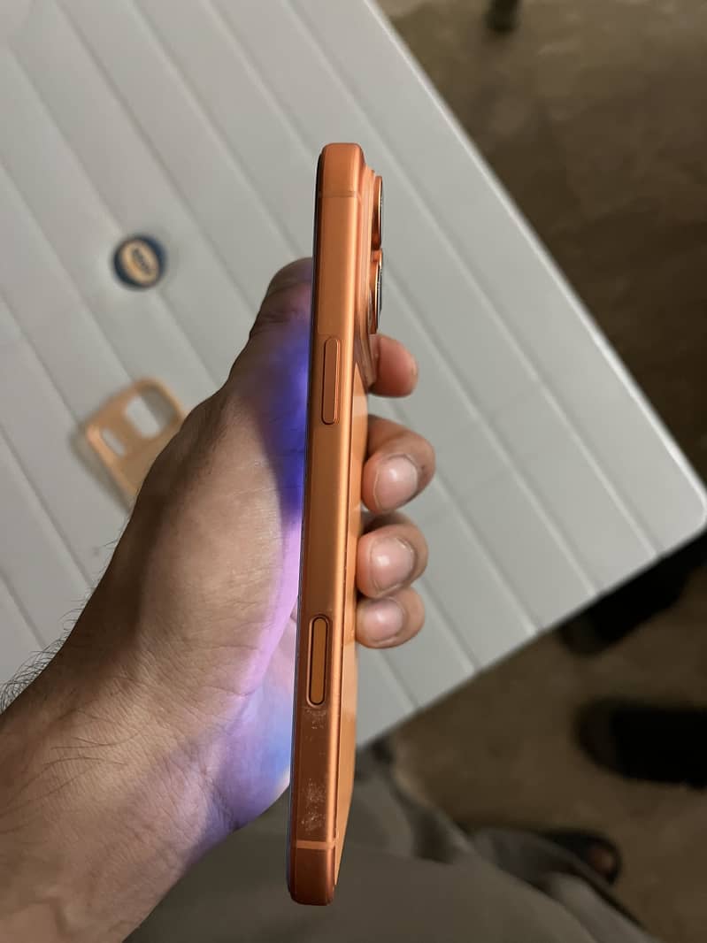Apple iPhone 17 Pro Max 3