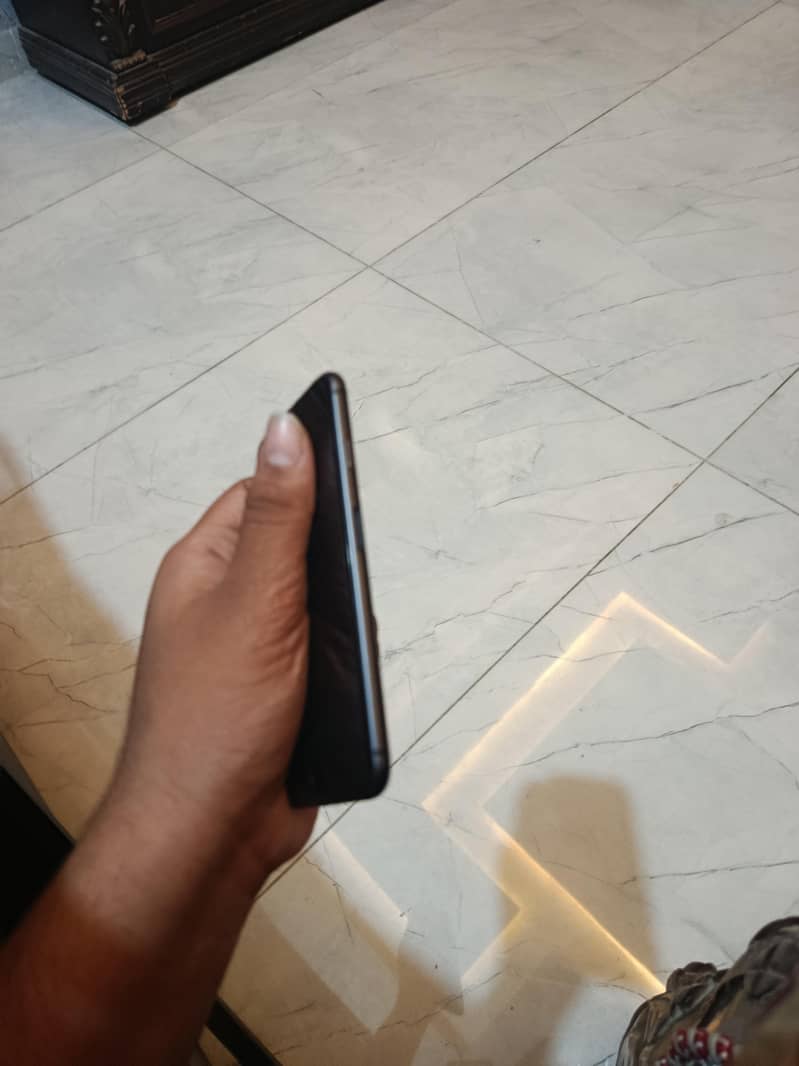 Apple iPhone 8 3