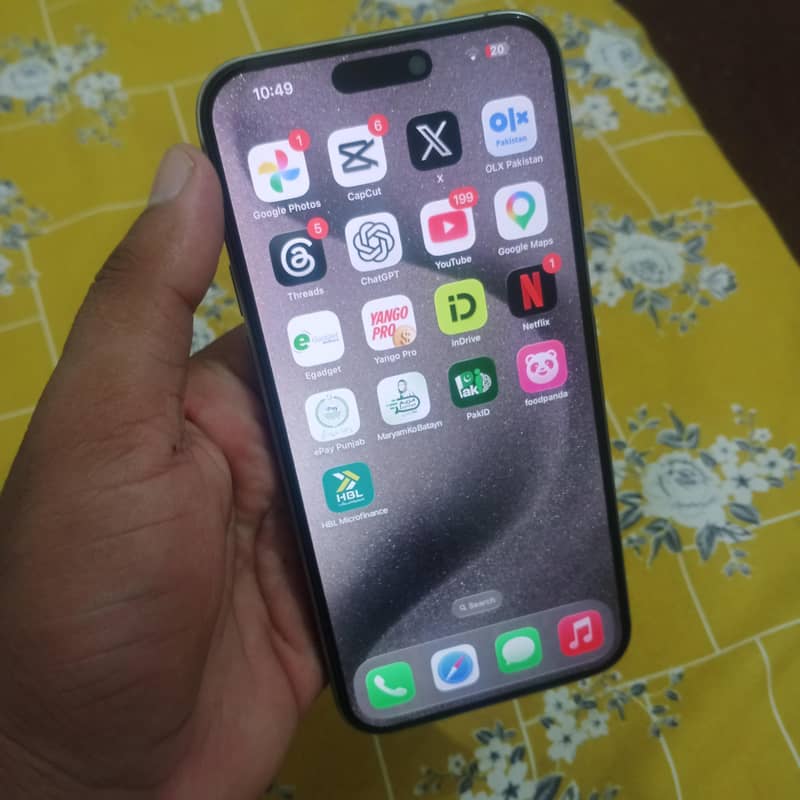 Apple iPhone 15 Pro Max 2