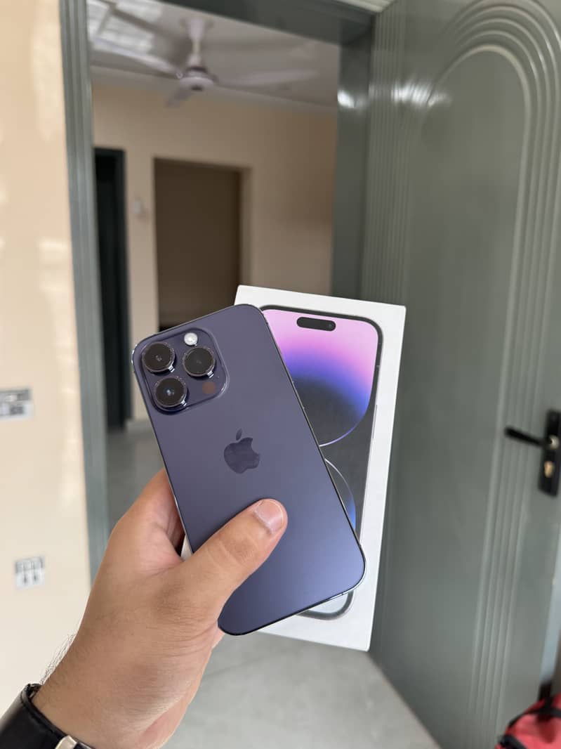Apple iPhone 14 Pro 0
