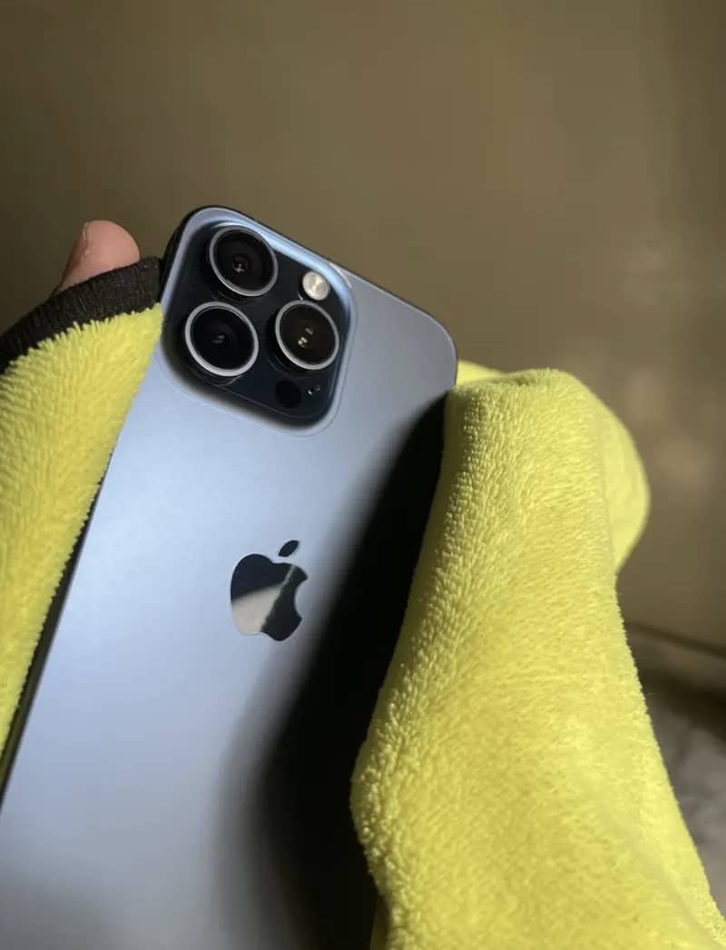 IPhone 15 pro Max 0